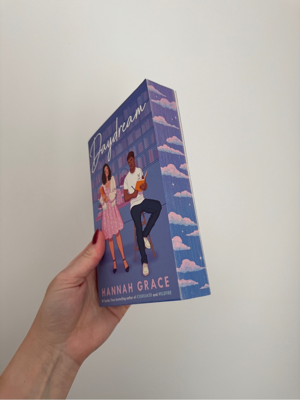 Daydream - Hannah Grace spray edge exclusive